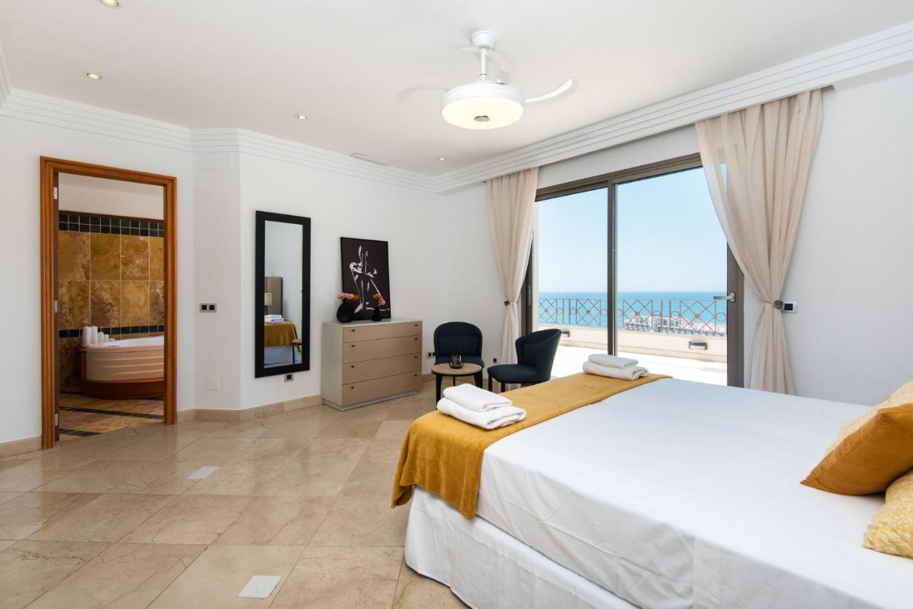 Apartment Ph Bellagio: Luxurious And Romantic Duplex Penthouse With Private Pool & Sea Views Benalmadena